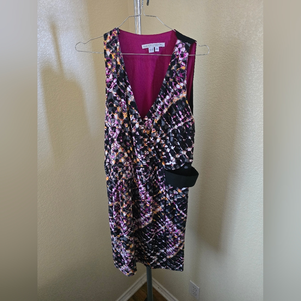Maggy London Sleeveless Pullover Dress